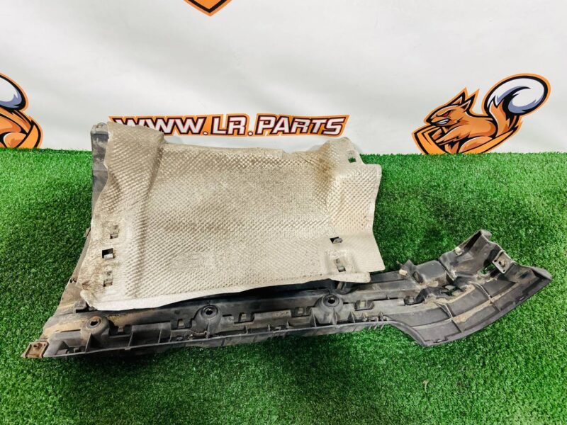 LR076517 Rear left bumper mounting bracket Range Rover L405 (2013-2021) Used cost 20 € in stock 2 pcs.