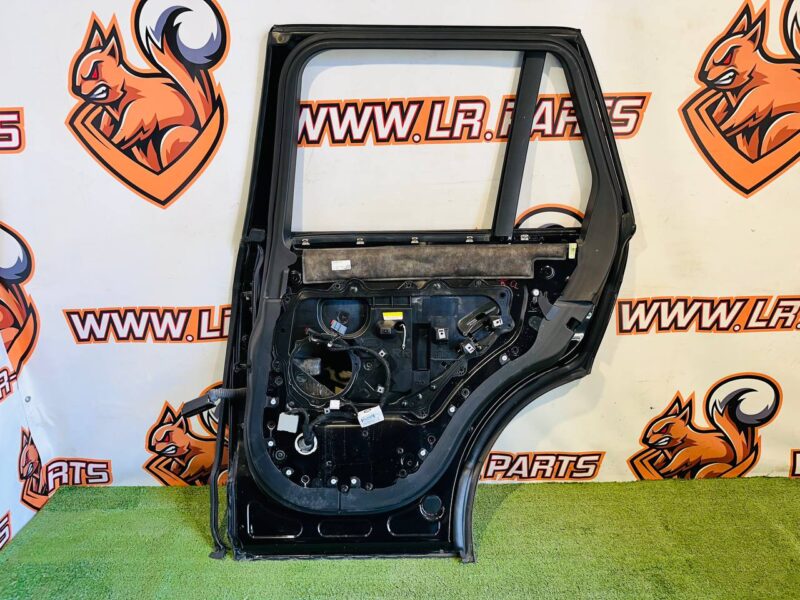 LR100510 Rear right door Range Rover L405 (2013-2021) used cost 715 € in stock 1 pcs.