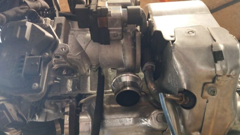 LR118398KIT Motor (Engine) with attached equipment 2.0L Diesel AJ20D4 PTA (200HP) Land Rover Discovery Sport L550 (2015-) Used cost  € in stock 1 pcs.