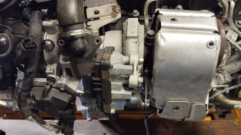 LR118398KIT Motor (Engine) with attached equipment 2.0L Diesel AJ20D4 PTA (200HP) Land Rover Discovery Sport L550 (2015-) Used cost  € in stock 1 pcs.