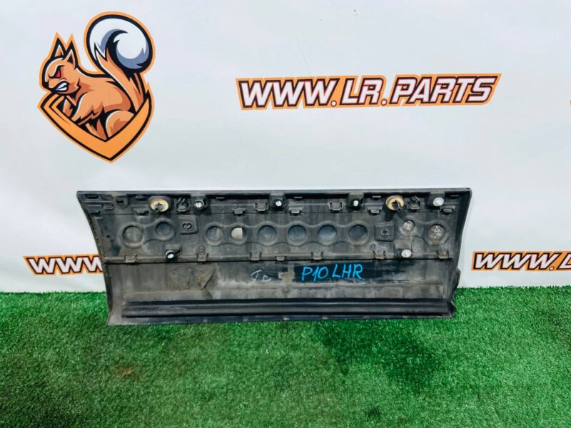 LR125983 Rear left door molding Range Rover L405 (2013-2021) Used - Image 29