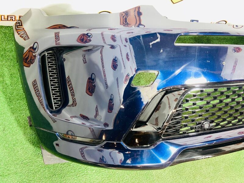 LR127521 Front bumper assembly Land Rover Discovery Sport L550 (2015-) used cost  € in stock 1 pcs.