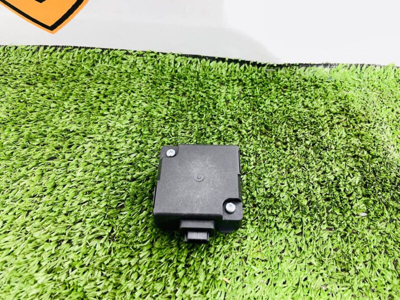 LR129339 Transceiver Land Rover Discovery Sport L550 (2015-) Used cost  € in stock 1 pcs.