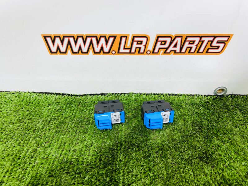 LR139825 Central Locking Buttons Right Side Range Rover Sport L461 (2023-) Used cost 53 € in stock 4 pcs.