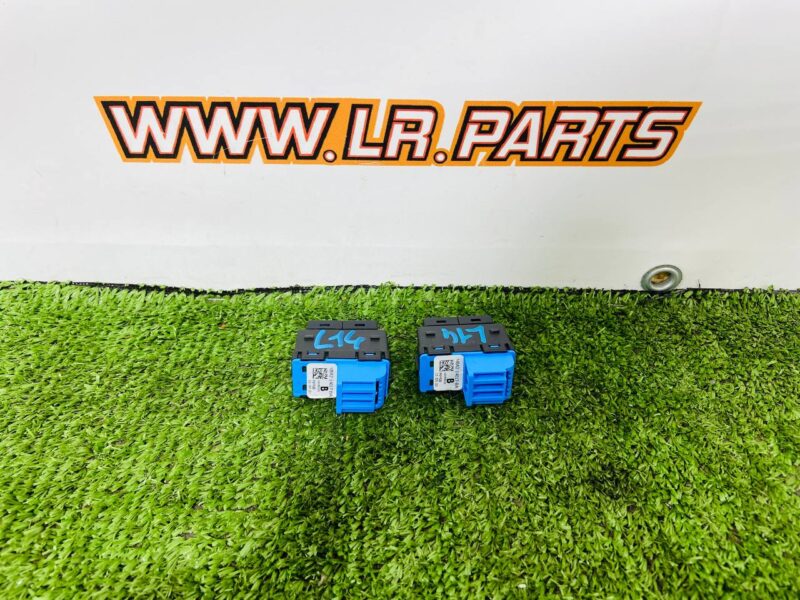 LR139827 Central Locking Buttons Left Side Range Rover Sport L461 (2023-) Used cost 50 € in stock 3 pcs.
