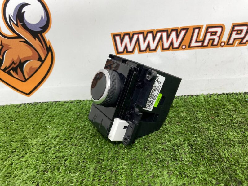 LR141847 Switch of the Land Rover Discovery 5 L462 (2017-) motion control system Used/Pre-owned cost  € in stock 1 pcs.