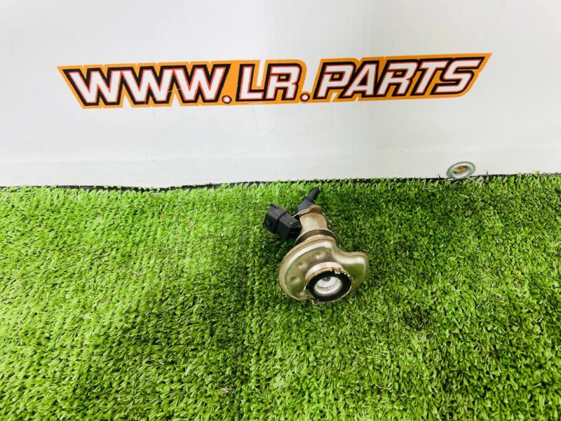 LR141974 Injector Adblue Range Rover Sport L461 (2023-) Used cost  € in stock 2 pcs.