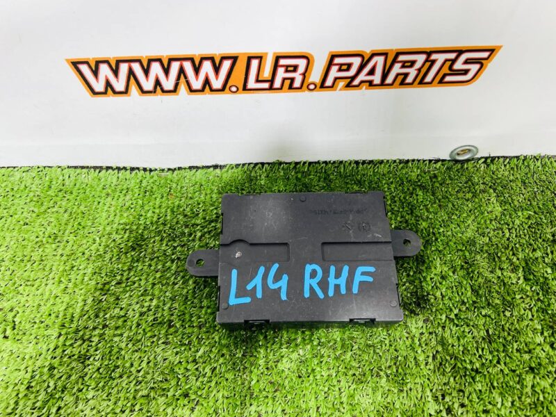 524123487 Control unit for the driver's door of Range Rover Sport L461 (2023-) Used cost 309,06 € in stock 1 pcs.