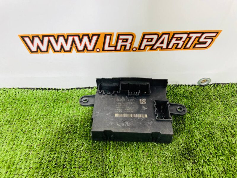 524123483 Driver's Side Rear Door Control Unit for Range Rover Sport L461 (2023-) Used cost 309,06 € in stock 1 pcs.