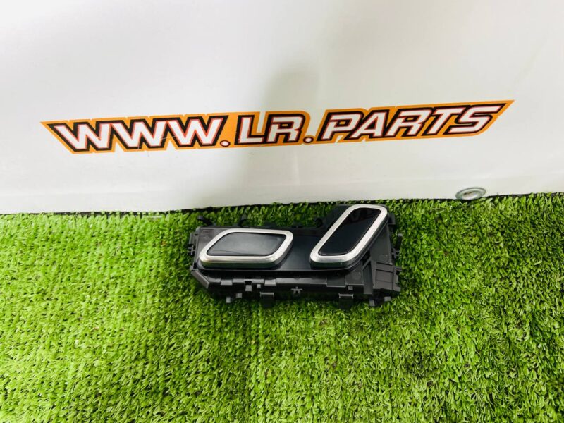 LR150448 Front Right Seat Electric Adjustment Switch Range Rover Sport L461 (2023-) Used cost 304 € in stock 3 pcs.