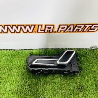 LR150584 Rear right seat electric adjustment switch for Range Rover Sport L461 (2023-) Used cost 193 € in stock 1 pcs.