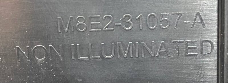 LR151184 Rear left footrest protection plate Range Rover Sport L461 (2023-) Used cost 80 € in stock 1 pcs.