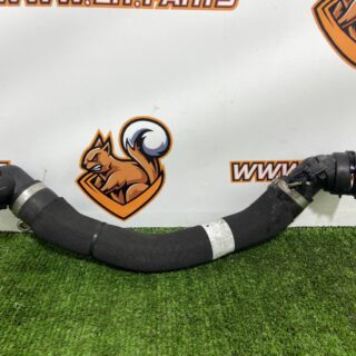 LR151630 Radiator hose 3.0 lower Range Rover Sport L461 (2023-) used cost  € in stock 2 pcs.