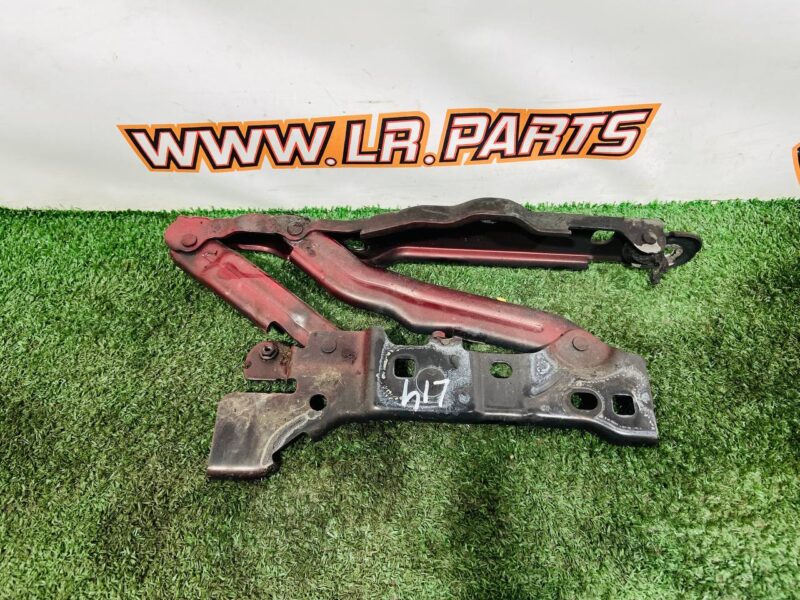 LR151891 Left hood loop Range Rover Sport L461 (2023-) Used cost 50 € in stock 2 pcs.