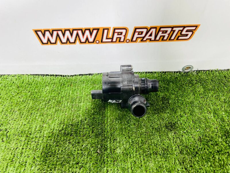 LR151914 Water pump for the heater Range Rover Sport L461 (2023-) Used cost 120 € in stock 2 pcs.