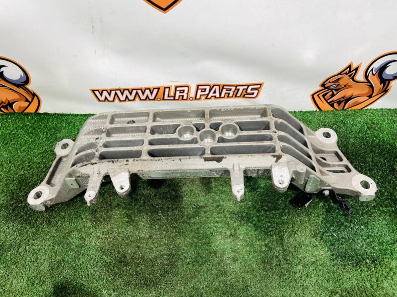 LR151956 Support AT Transmission Range Rover Sport L461 (2023-) Used cost  € in stock 2 pcs.