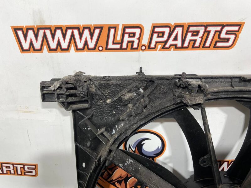 LR152151 Main radiator fan for Range Rover Sport L461 (2023-) Used cost  € in stock 1 pcs.
