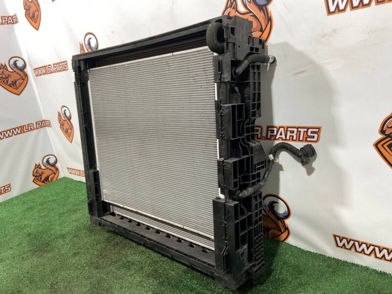 LR152200KIT Radiator cassette 3.0D Range Rover Sport L461 (2023-) Used cost  € in stock 2 pcs.