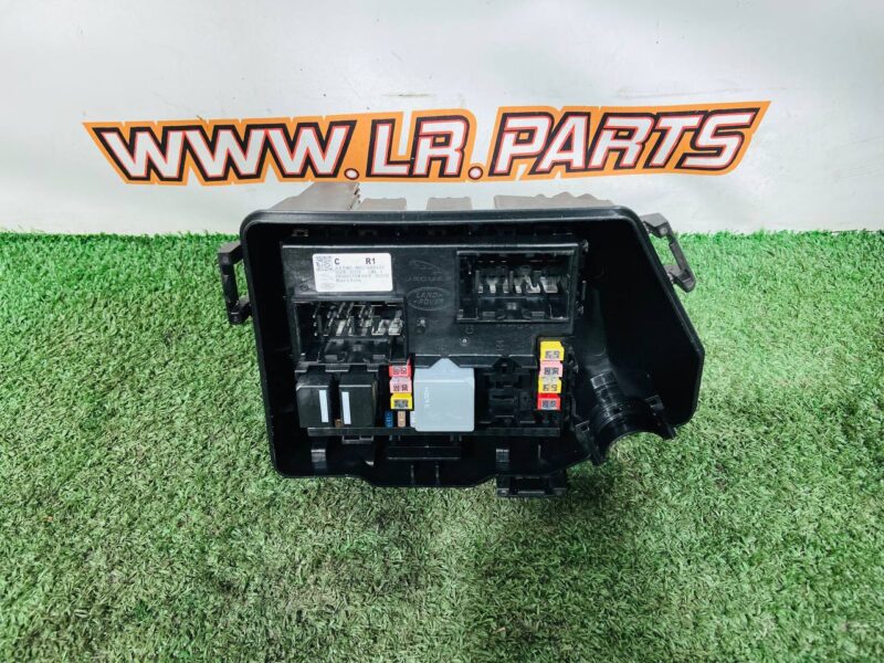 LR152817 Fuse Box Range Rover Sport L461 (2023-) Used cost 300 € in stock 1 pcs.