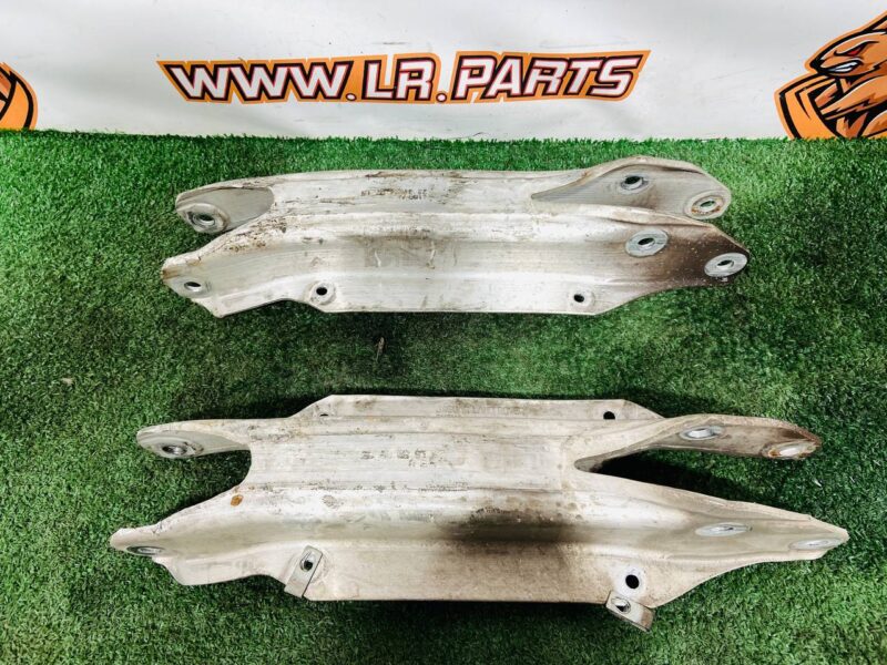 LR152860 Rear lever left/right Range Rover Sport L461 (2023-) Used cost  € in stock 3 pcs.