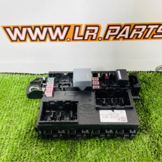 LR153004 Fuse Box Range Rover Sport L461 (2023-) Used cost 306,25 € in stock 1 pcs.