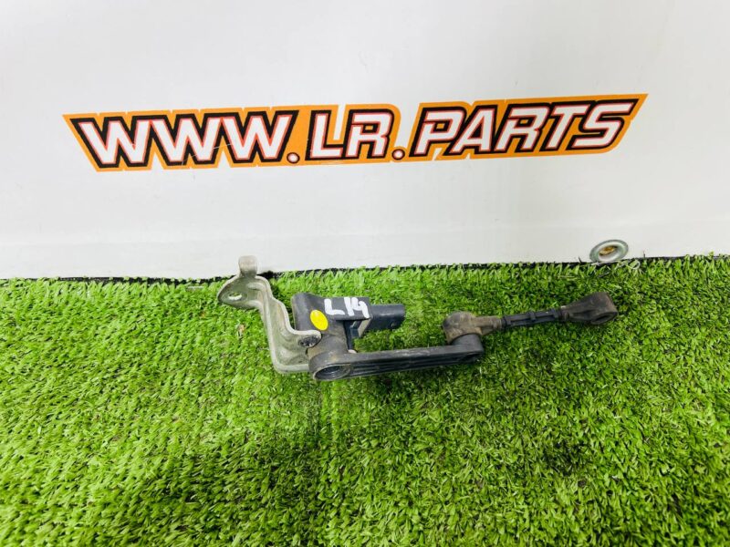 LR153354 Front left air suspension sensor for Range Rover Sport L461 (2023-) Used cost 70 € in stock 2 pcs.