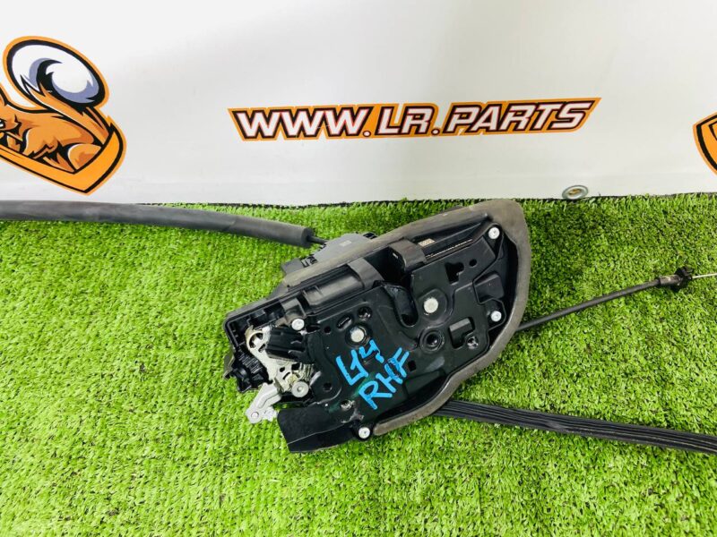LR153684 Front Right Door Lock for Range Rover Sport L461 (2023-) Used cost 240 € in stock 1 pcs.