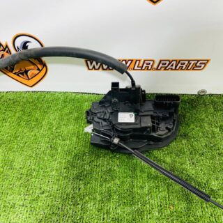 LR153732 Door lock for the rear left Range Rover Sport L461 (2023-) Used cost 240 € in stock 1 pcs.