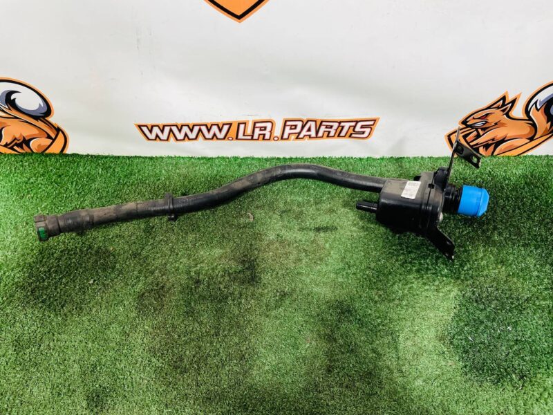 LR156115 Pipe Adblue (filler) Range Rover Sport L461 (2023-) Used cost  € in stock 2 pcs.