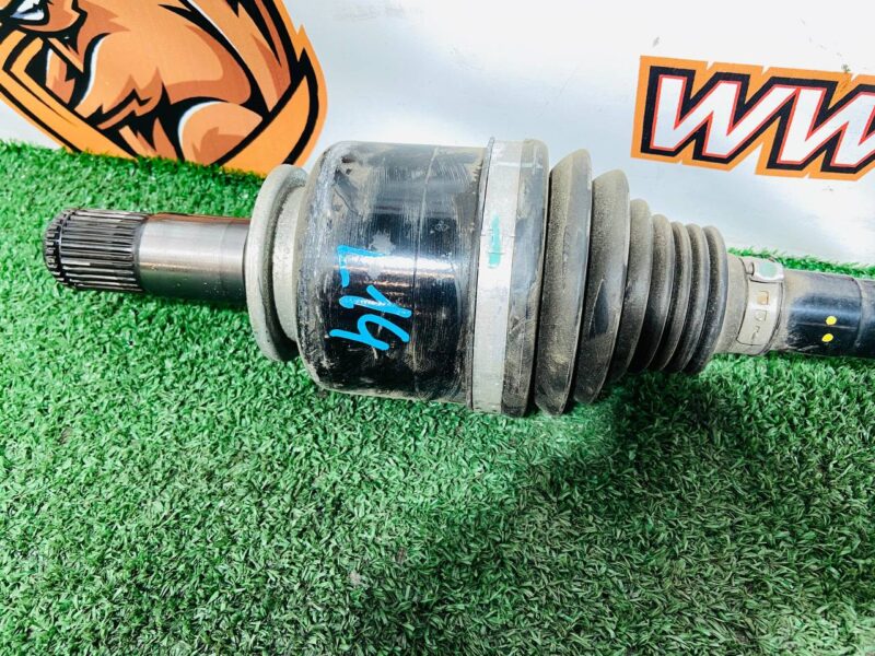 LR156318 Rear right half axle for Range Rover Sport L461 (2023-) Used cost 650 € in stock 2 pcs.