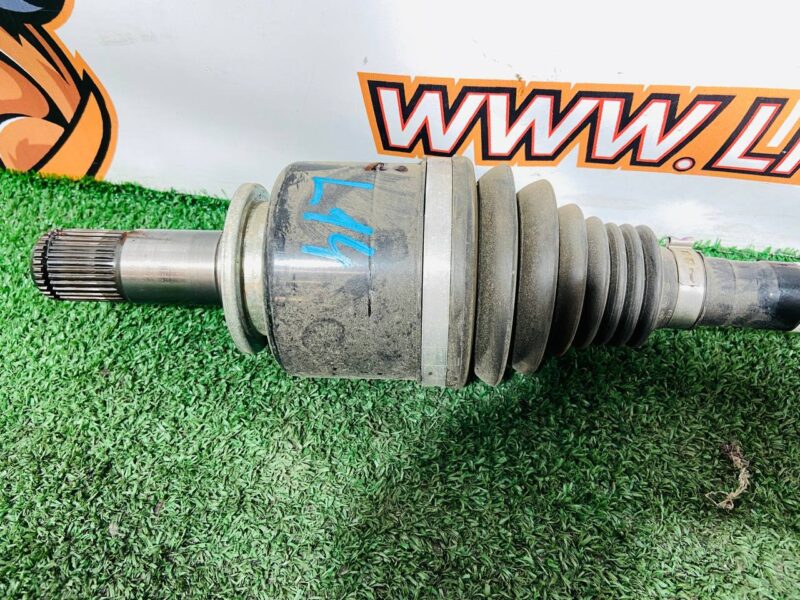 LR156320 Rear left half-axle Range Rover Sport L461 (2023-) used cost 700 € in stock 1 pcs.