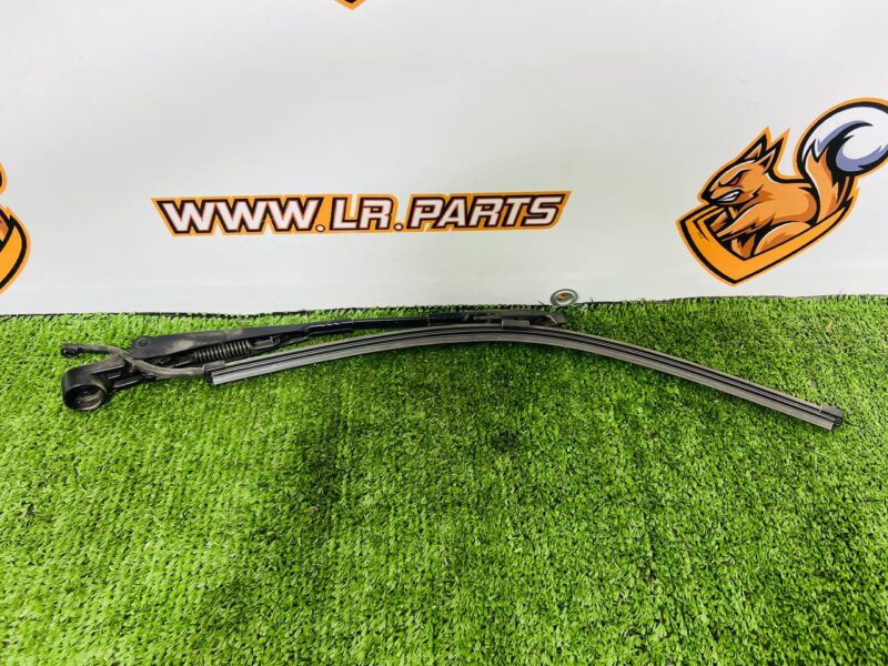 LR159774 Rear Window Wiper of the Trunk Lid for Range Rover Sport L461 (2023-) Used cost 60 € in stock 1 pcs.