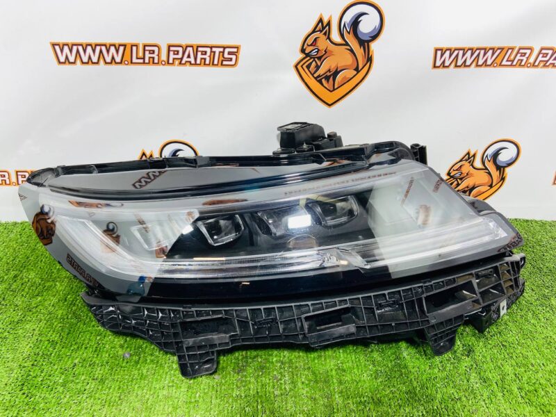 LR167041 Right headlight LED Pixel Range Rover Sport L461 (2023-) Used cost 1 500 € in stock 1 pcs.