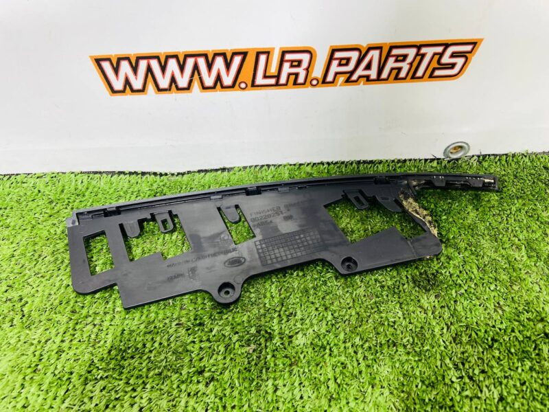 LR167166 Right rear ice cover of the Range Rover Sport L461 lantern (2023-) Used cost 100 € in stock 1 pcs.
