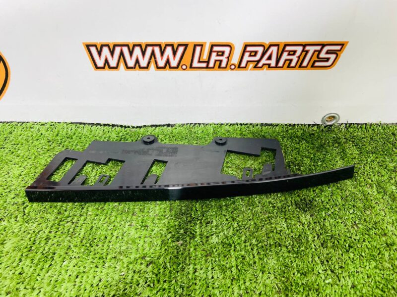 LR167166 Right rear ice cover of the Range Rover Sport L461 lantern (2023-) Used cost 100 € in stock 1 pcs.
