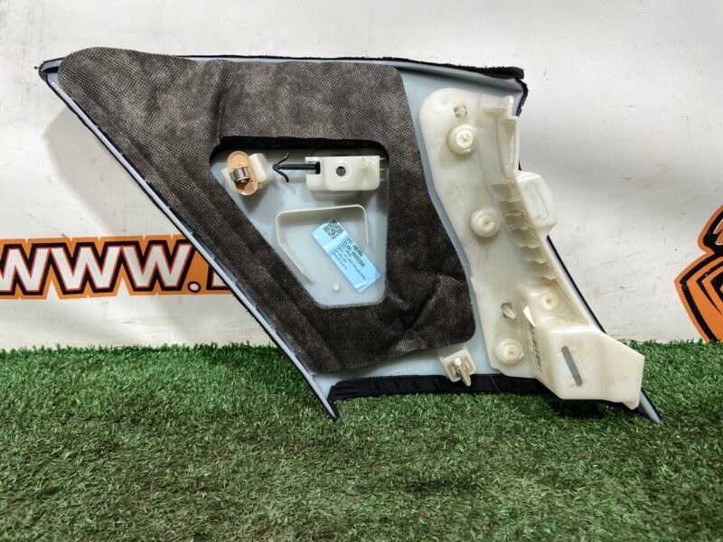 LR168466 Left Rear Pillar Trim Range Rover Sport L461 (2023-) Used cost  € in stock 1 pcs.
