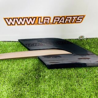 LR168681 Left wing molding Range Rover Sport L461 (2023-) Used cost  € in stock 1 pcs.