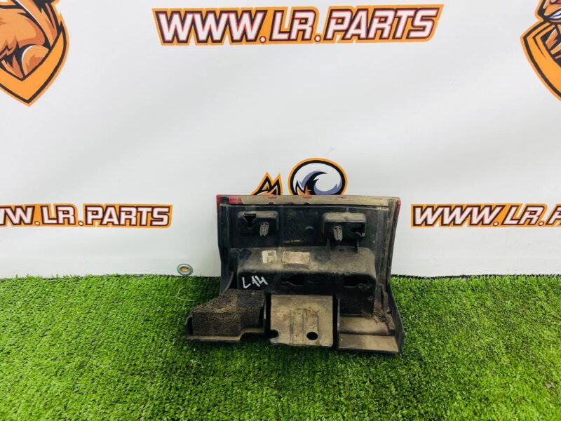 LR168695 Lower left wing molding Range Rover Sport L461 (2023-) Used cost  € in stock 1 pcs.