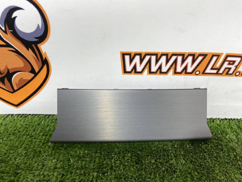 LR168855 Console Trim Panel Rear End for Range Rover Sport L461 (2023-) Used cost  € in stock 1 pcs.