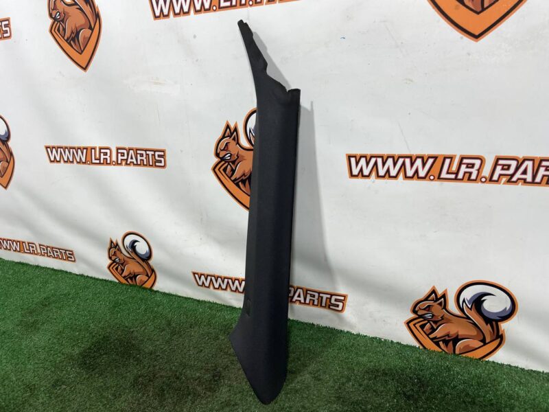 LR168873 Finishing trim for left windshield pillar Range Rover Sport L461 (2023-) Used cost  € in stock 1 pcs.