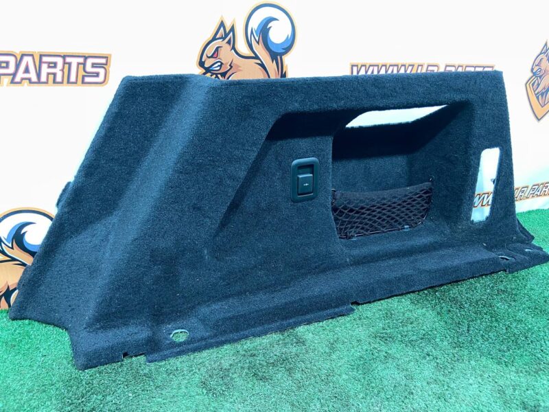 LR168889 Right panel trim of the cargo compartment Range Rover Sport L461 (2023-) Used cost 150 € in stock 1 pcs.