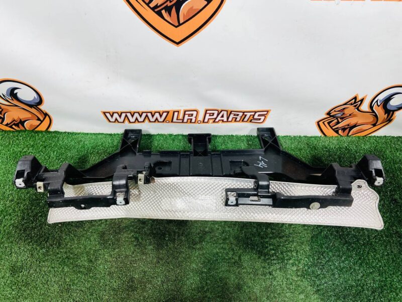 LR168993 Central rear bumper bracket for Range Rover Sport L461 (2023-) Used cost 75 € in stock 1 pcs.