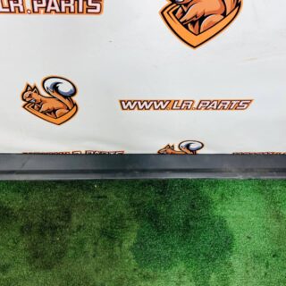 LR169124 Front left door threshold molding for Range Rover Sport L461 (2023-) Used cost 80 € in stock 1 pcs.