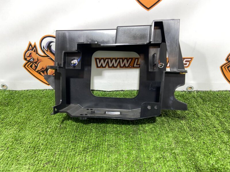 LR169215 Upper spare wheel compartment bracket assembly, Range Rover Sport L461 (2023-) Used cost  € in stock 1 pcs.