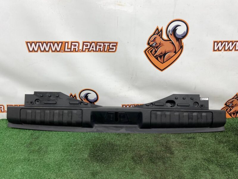 LR169234 Threshold overlay of the trunk lid for Range Rover Sport L461 (2023-) Used cost  € in stock 1 pcs.