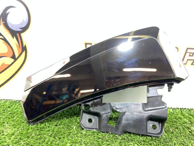 LR169600 Left Dashboard Panel Finish for Range Rover Sport L461 (2023-) Used cost  € in stock 1 pcs.