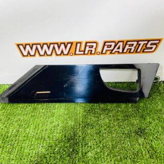 LR169788 Left side mirror trim for Range Rover Sport L461 (2023-) Used cost 35 € in stock 1 pcs.