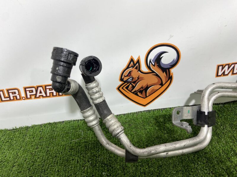 LR169914 Oil radiator pipeline for the automatic transmission of Range Rover Sport L461 (2023-) Used cost  € in stock 1 pcs.