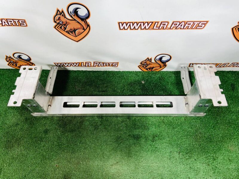LR170318 Front Bumper Reinforcement for Range Rover Sport L461 (2023-) Used cost 300 € in stock 1 pcs.