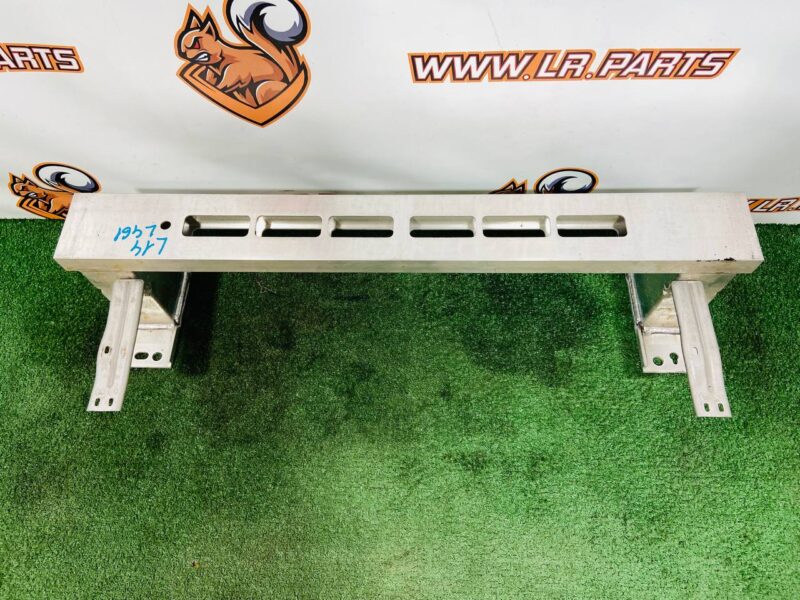 LR170318 Front Bumper Reinforcement for Range Rover Sport L461 (2023-) Used cost 300 € in stock 1 pcs.